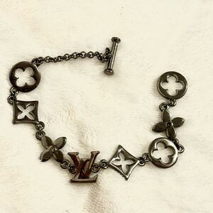 V L Bracelet Steel dark gray color